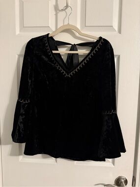 Black Velvet V-Neck Tie-Back Bell Sleeve Women's Top